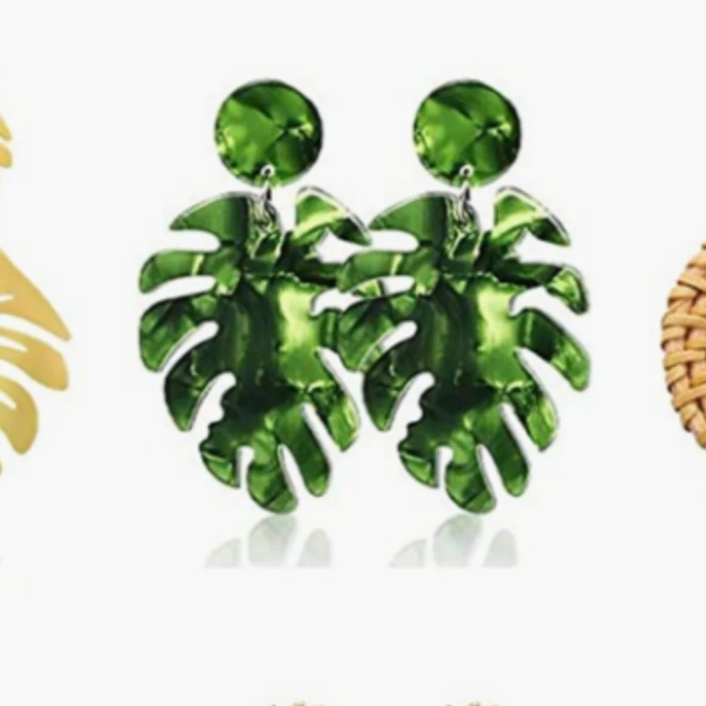 Handmade Boho ResinEarrings Lightweight Green Leaf